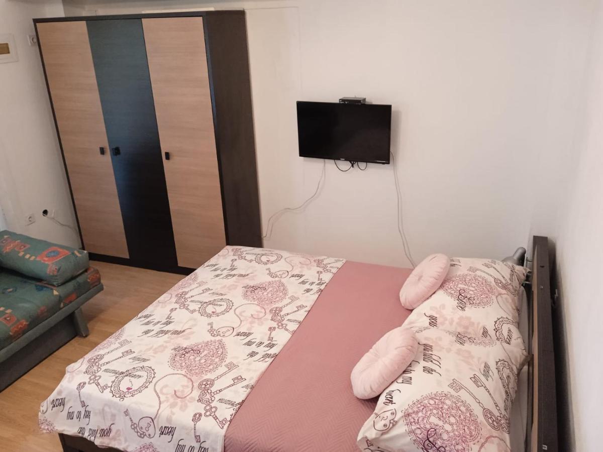 Pelivan Apartments Kaštela Kültér fotó