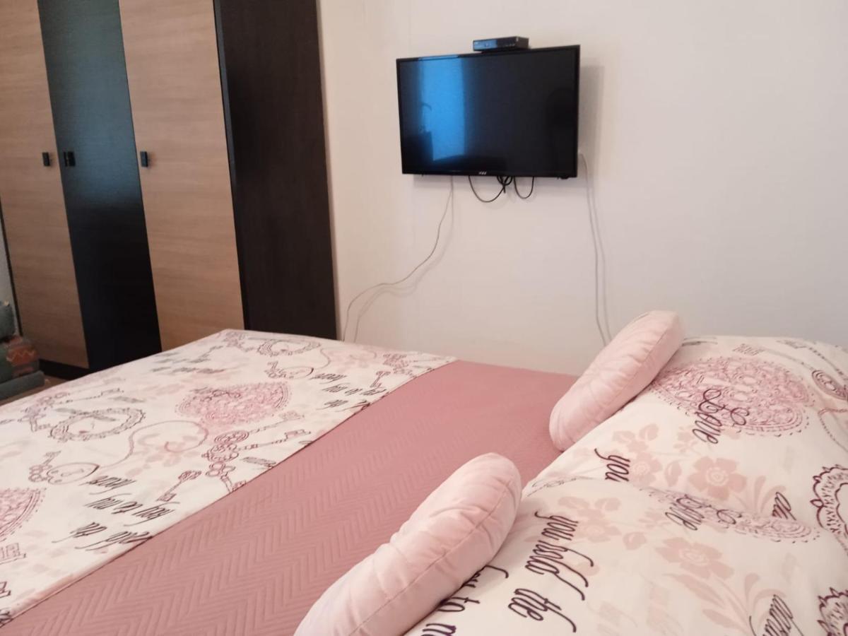 Pelivan Apartments Kaštela Kültér fotó