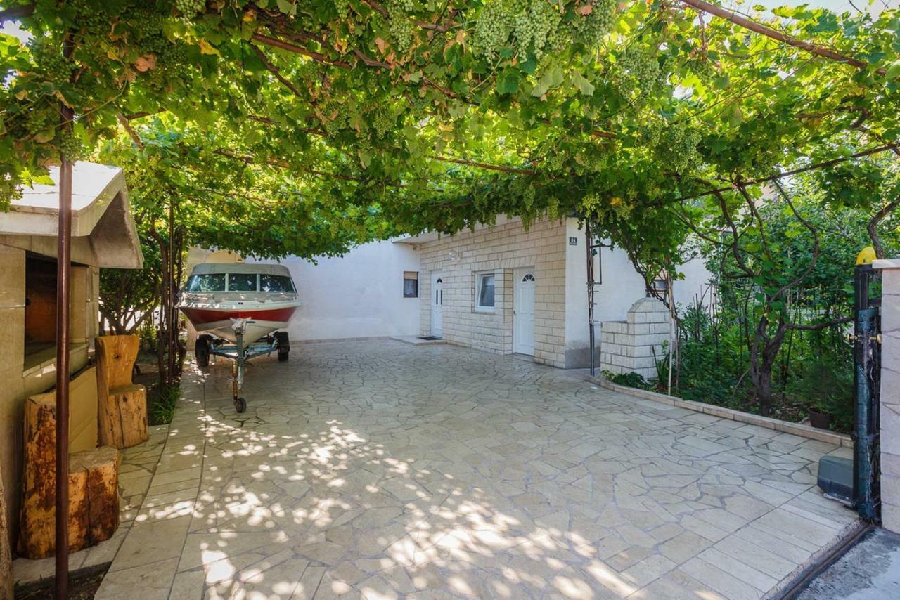 Pelivan Apartments Kaštela Kültér fotó