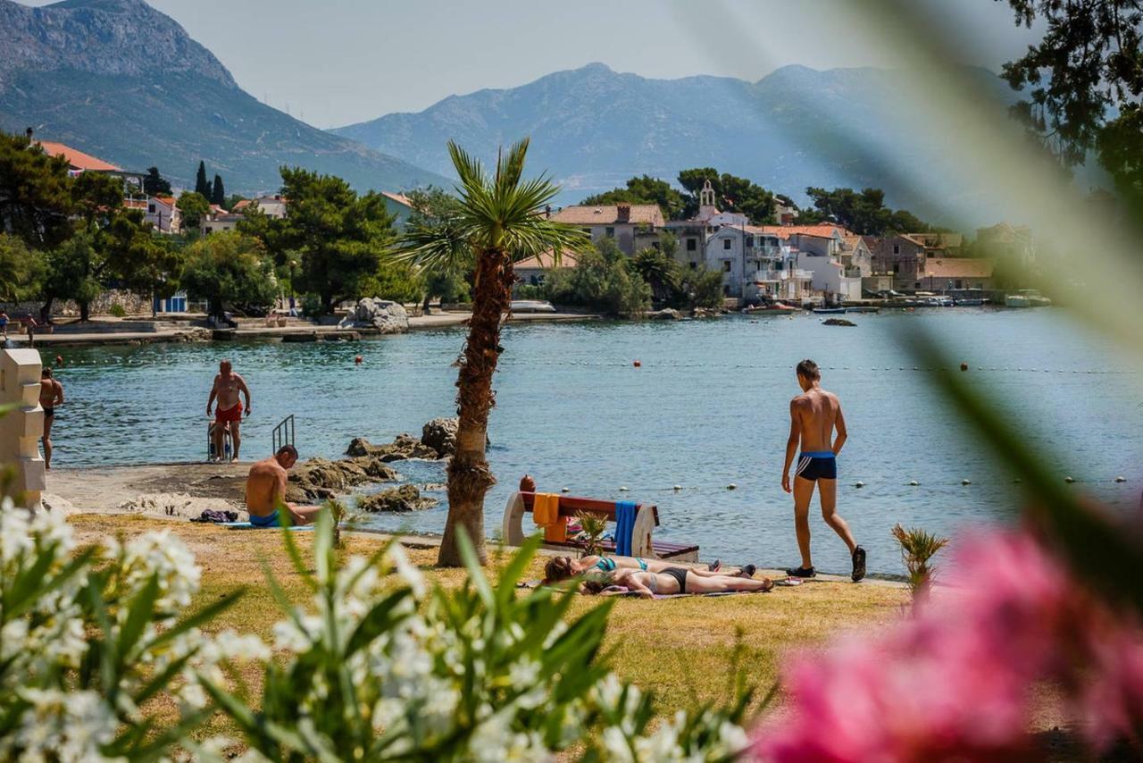Pelivan Apartments Kaštela Kültér fotó