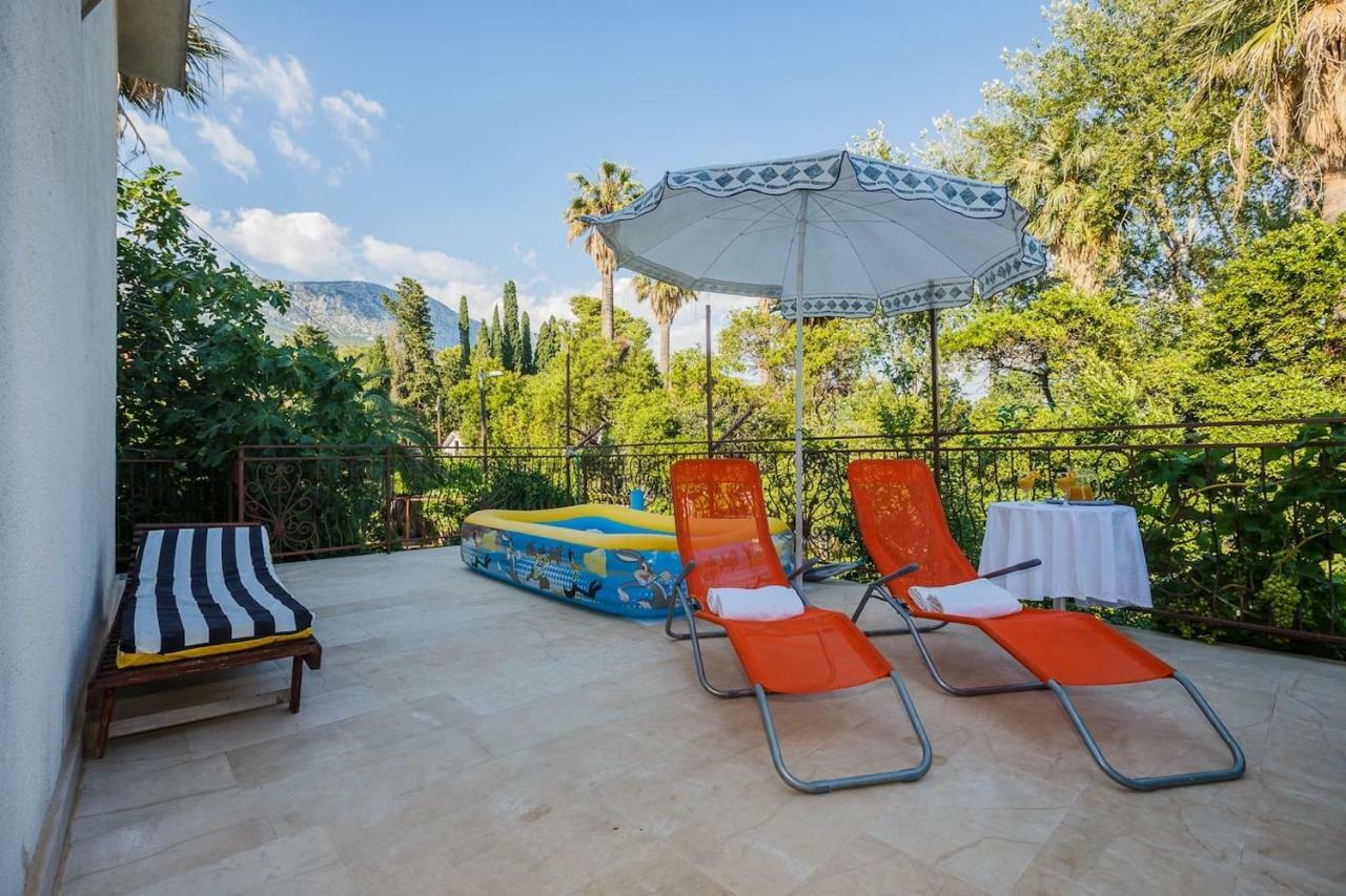 Pelivan Apartments Kaštela Kültér fotó